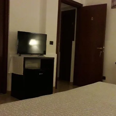 Fontanarossa Airport Homestay *
