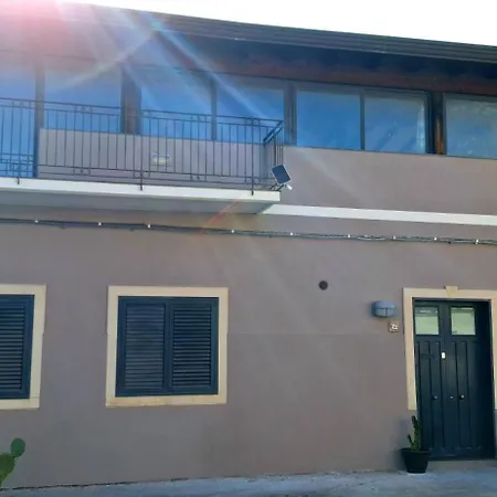 Fontanarossa Airport *